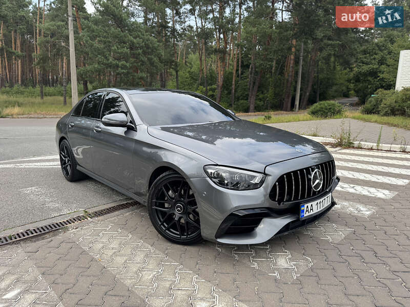Mercedes-benz E-class (2020)