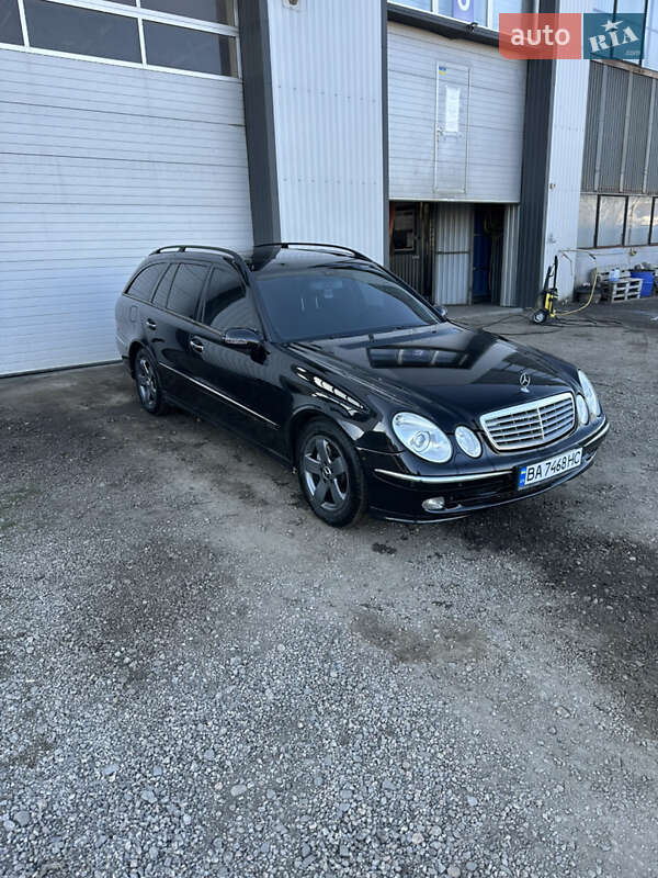Mercedes-benz E-class (2004)