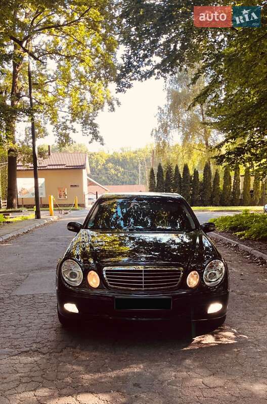 Mercedes-benz E-class (2003)