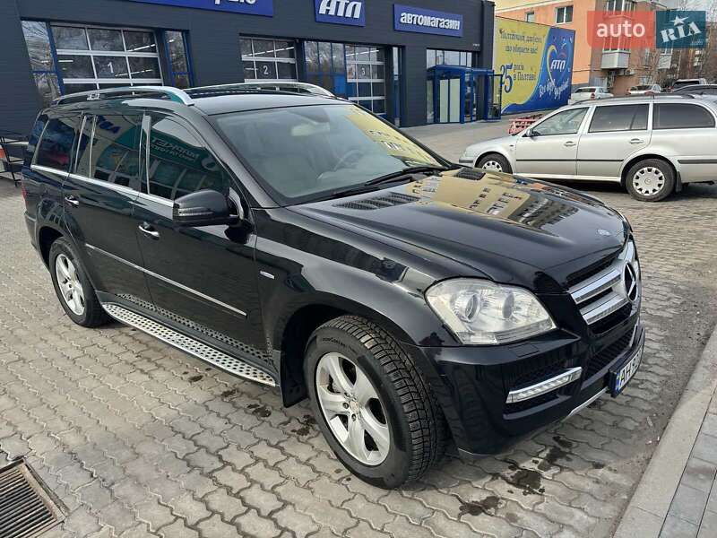 Mercedes-benz Gl-class (2011)