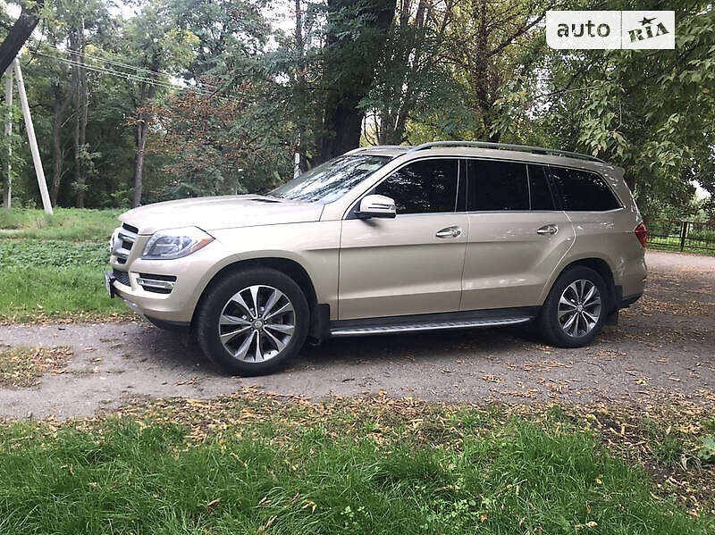 Mercedes-benz Gl-class (2012)