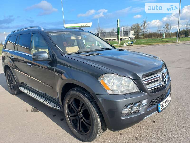Mercedes-benz Gl-class (2010)