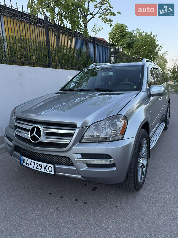 Mercedes-benz Gl-class (2010)