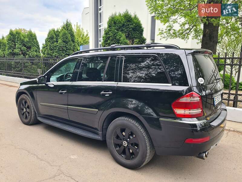 Mercedes-benz Gl-class (2008)