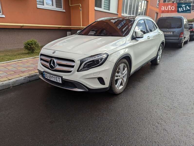 Mercedes-benz Gla 200 d (2015)