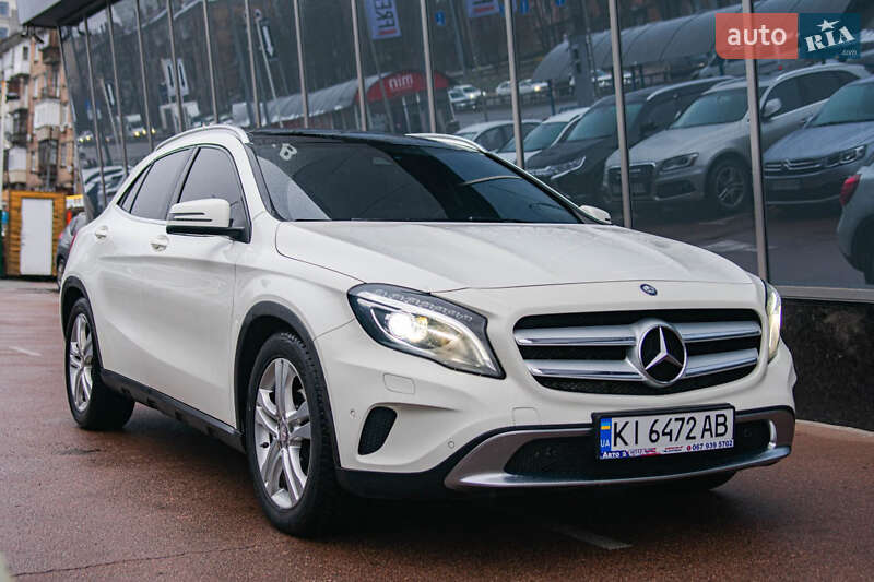 Mercedes-benz Gla 200 d (2015)