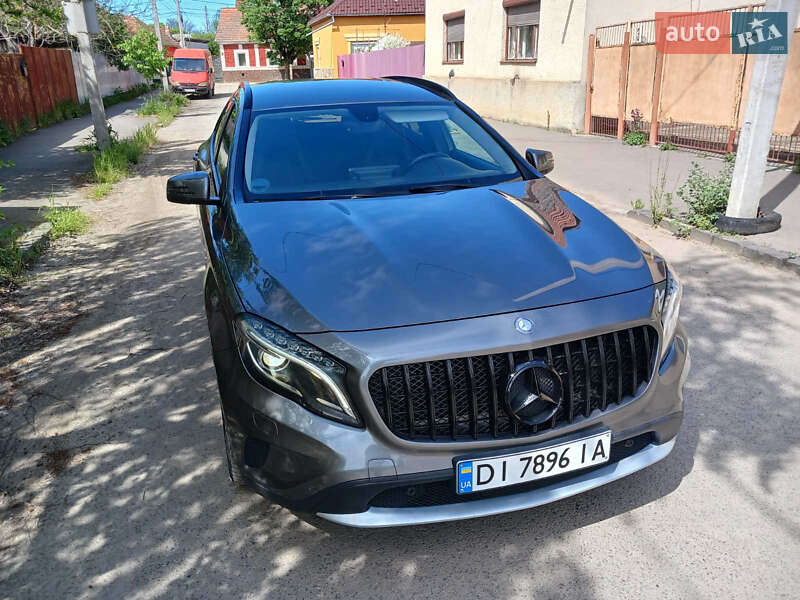 Mercedes-benz Gla-class (2014)