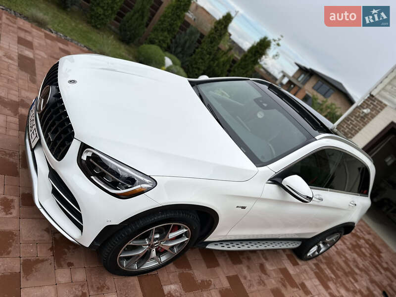 Mercedes-benz Glc-class (2022)