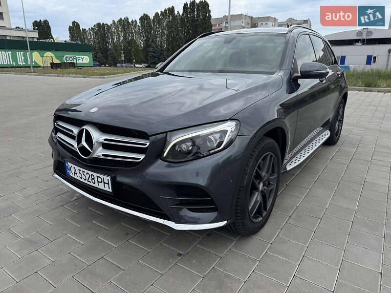 Mercedes-benz Glc-class (2016)