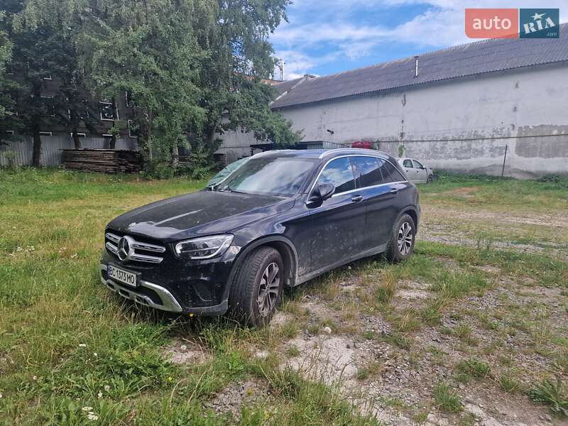Mercedes-benz Glc-class (2020)
