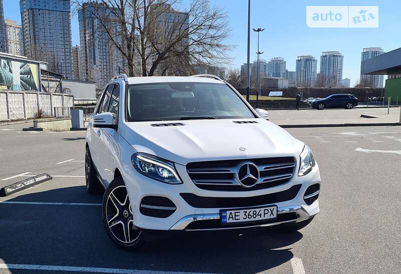 Mercedes-benz Gle-class (2016)