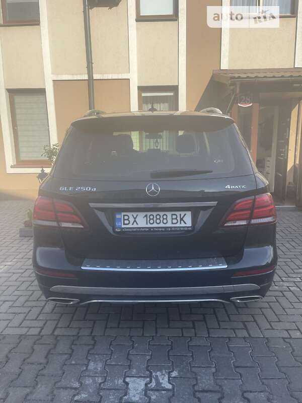 Mercedes-benz Gle-class (2017)