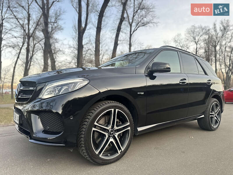 Mercedes-benz Gle-class (2016)