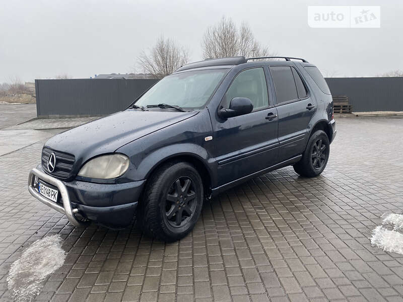 Mercedes-benz Ml 270 cdi (2001)