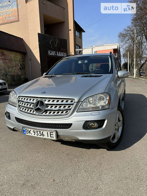 Mercedes-benz M-class (2007)