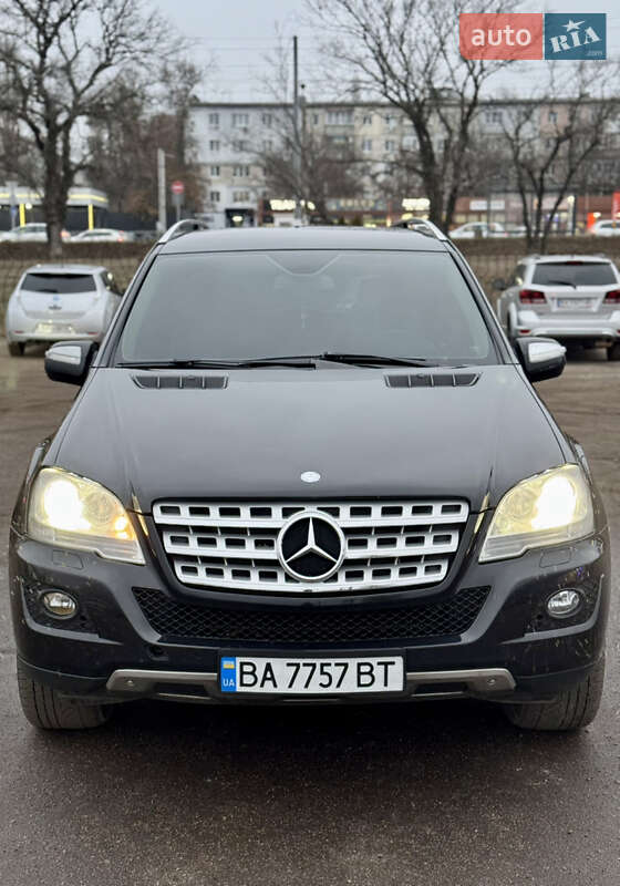 Mercedes-benz M-class (2008)