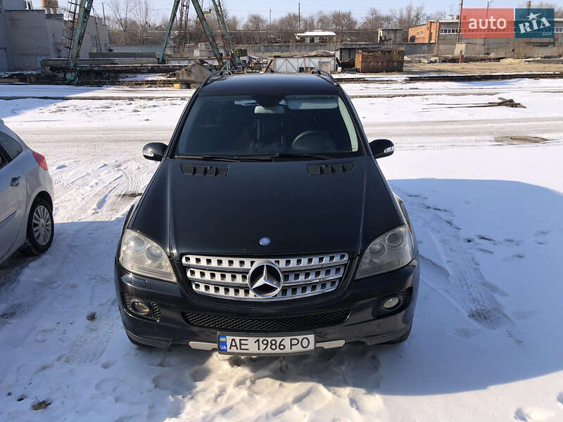 Mercedes-benz M-class (2007)
