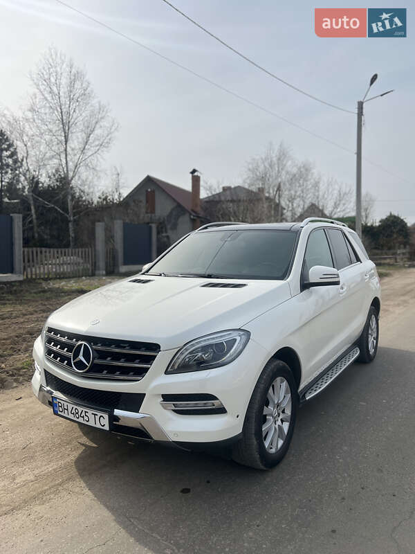 Mercedes-benz M-class (2012)