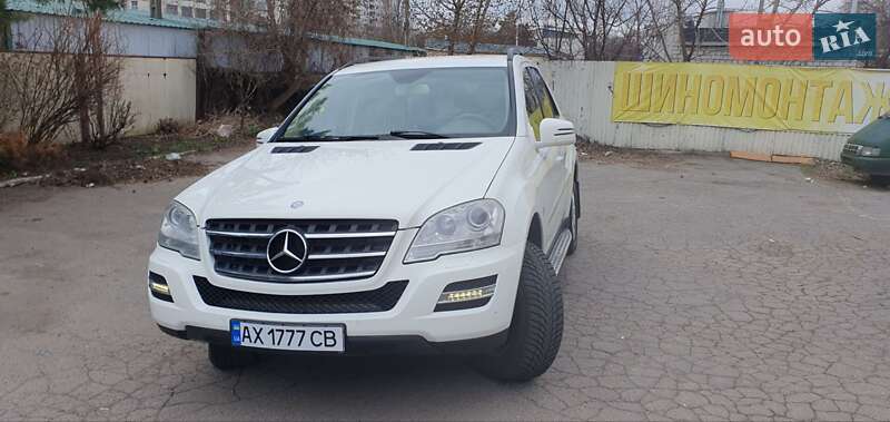 Mercedes-benz M-class (2010)