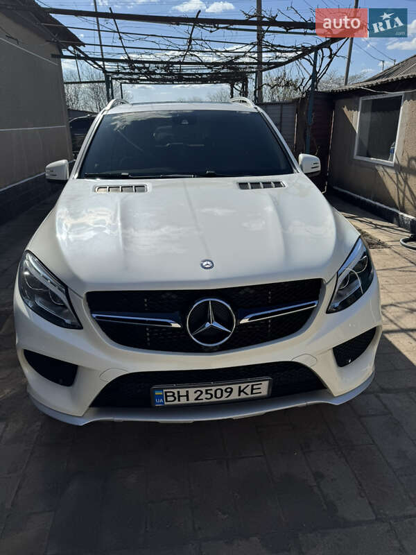 Mercedes-benz M-class (2011)