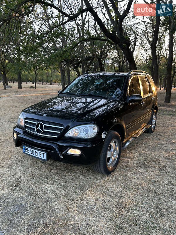 Mercedes-benz M-class (2003)