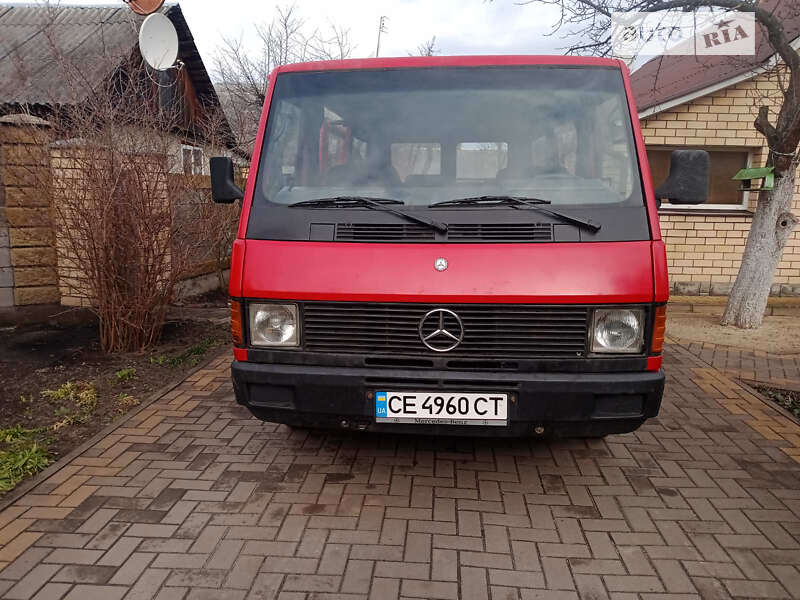 Mercedes-benz Mb-class (1990)