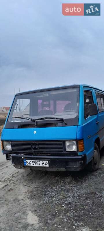Mercedes-benz Mb-class (1988)