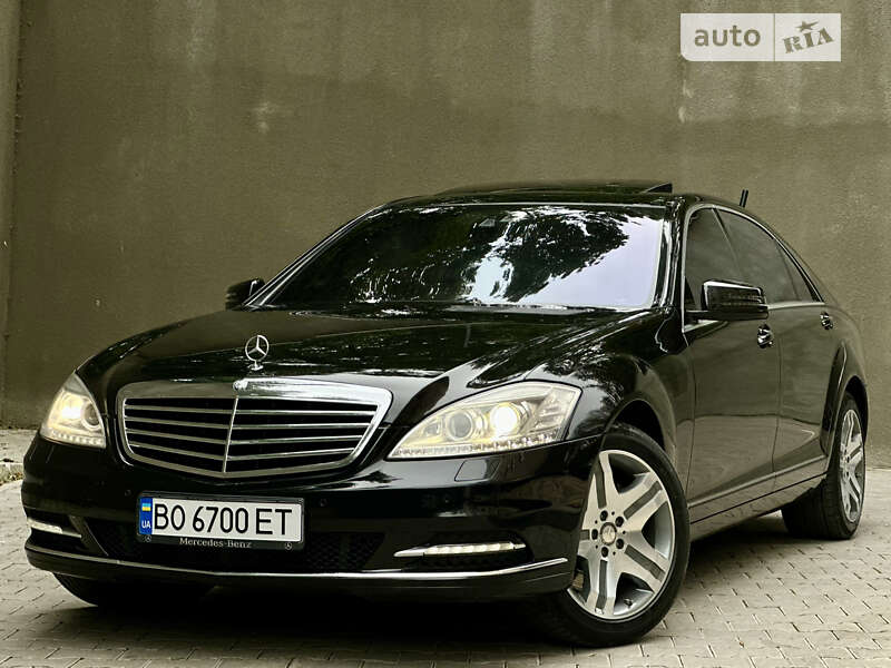 Mercedes-benz S-class (2010)