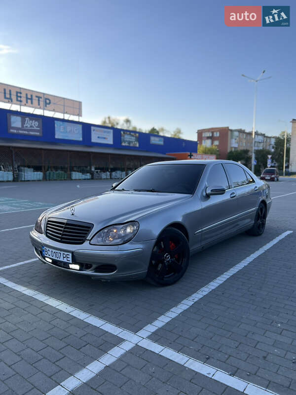 Mercedes-benz S-class (2003)