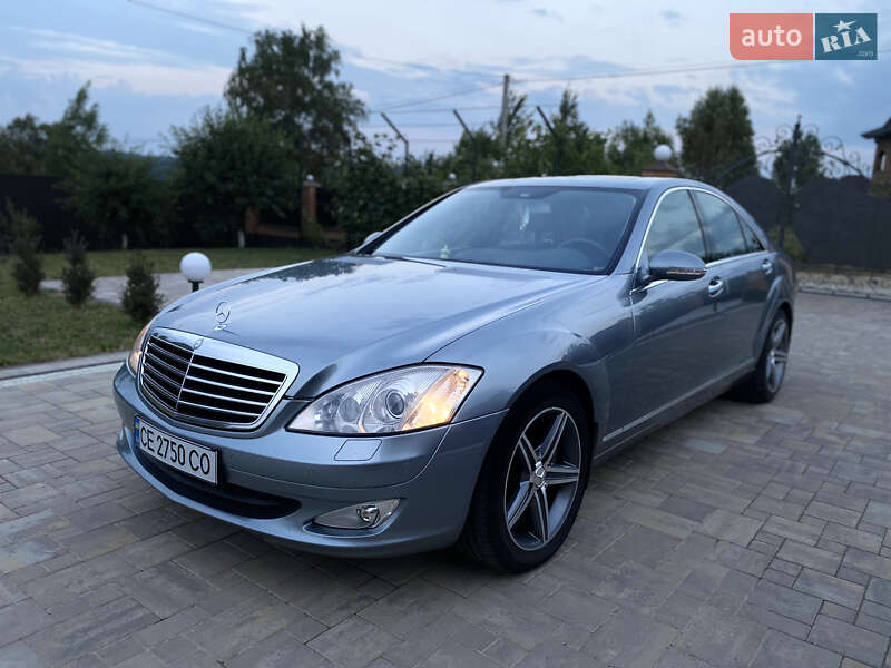 Mercedes-benz S-class (2008)