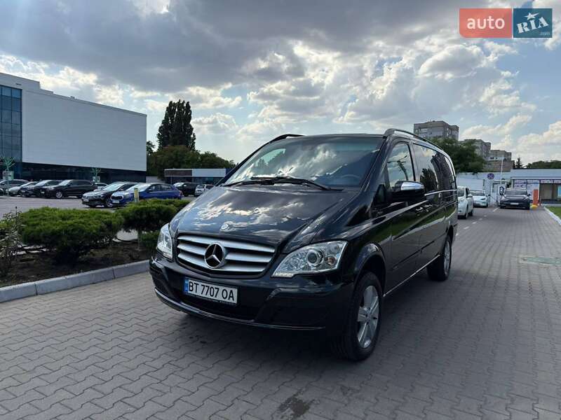 Mercedes-benz Viano (2012)
