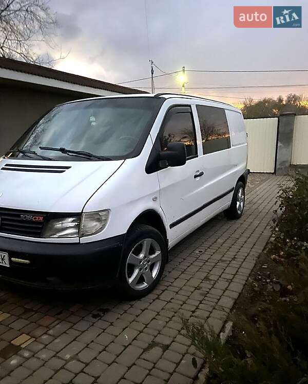 Mercedes-benz Vito (2000)