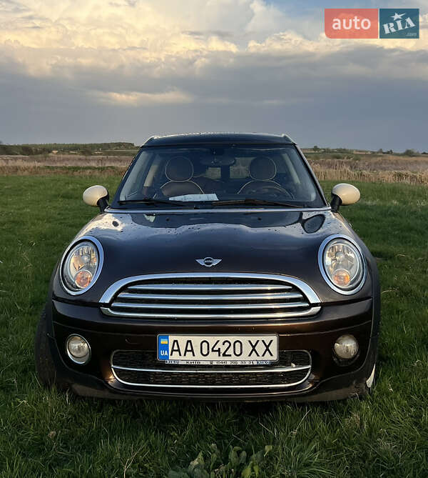 Mini Clubman (2010)
