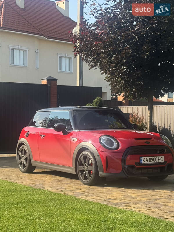 Mini Cooper (2023)