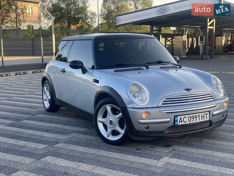 Mini Cooper (2002)
