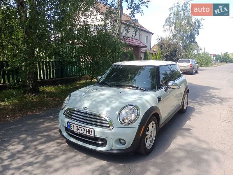 Mini Cooper (2013)