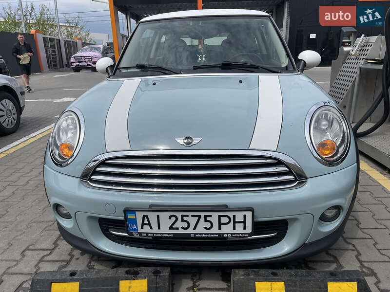 Mini Cooper (2013)