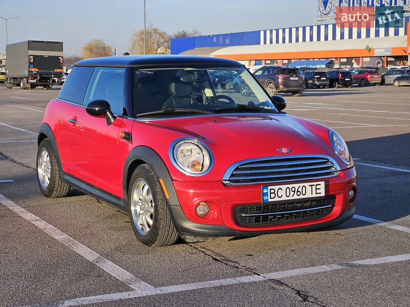 Mini Hatch (2012)
