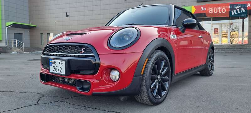 Mini Hatch (2018)