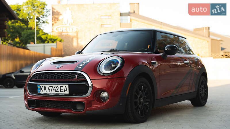 Mini Hatch (2014)
