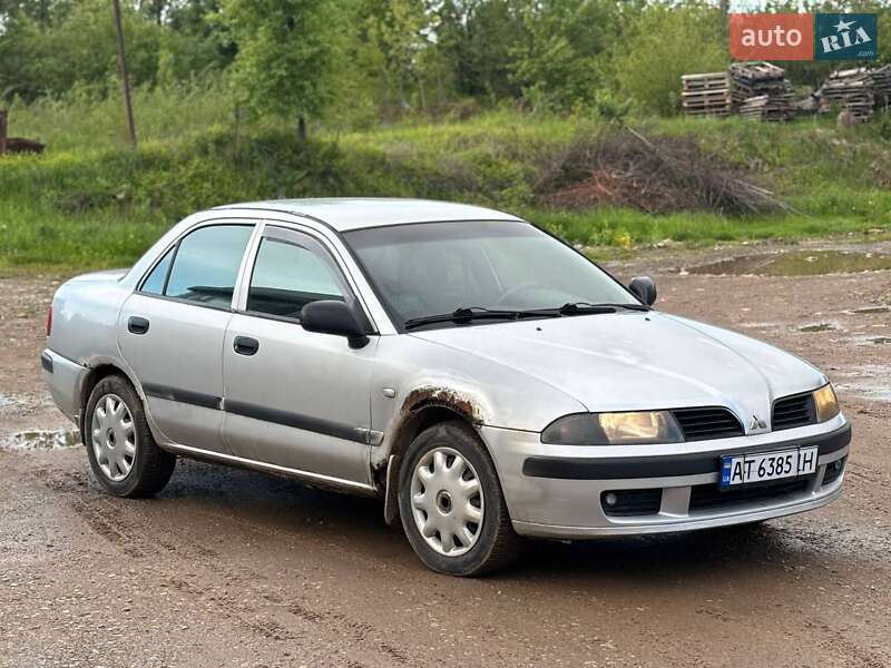 Mitsubishi Carisma (2003)