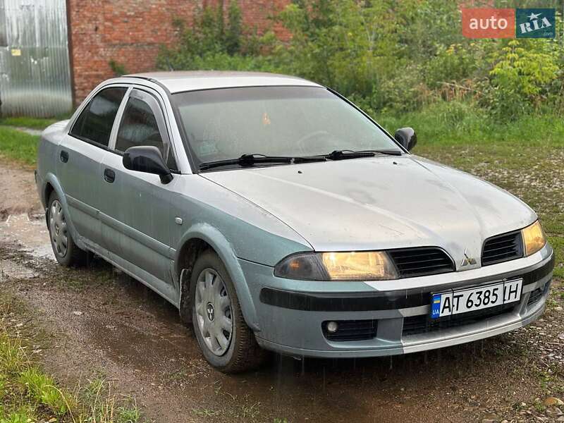 Mitsubishi Carisma (2003)