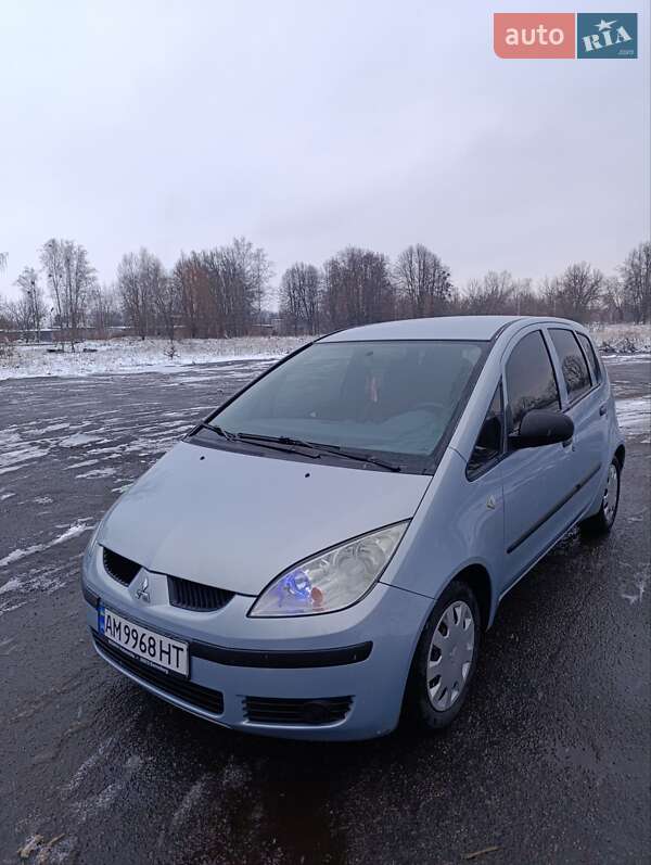 Mitsubishi Colt (2005)
