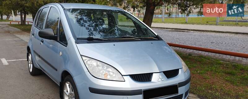 Mitsubishi Colt (2008)