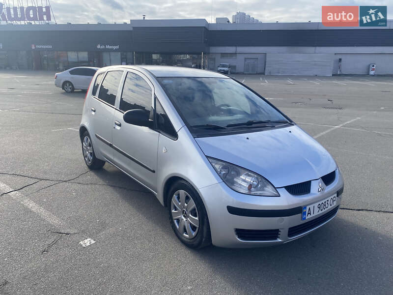 Mitsubishi Colt (2006)
