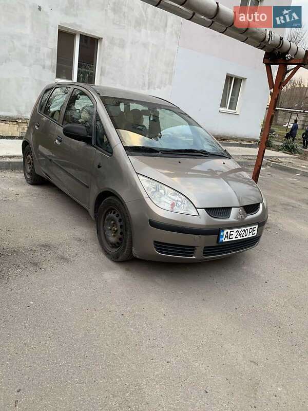 Mitsubishi Colt (2008)