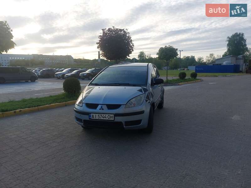 Mitsubishi Colt (2005)