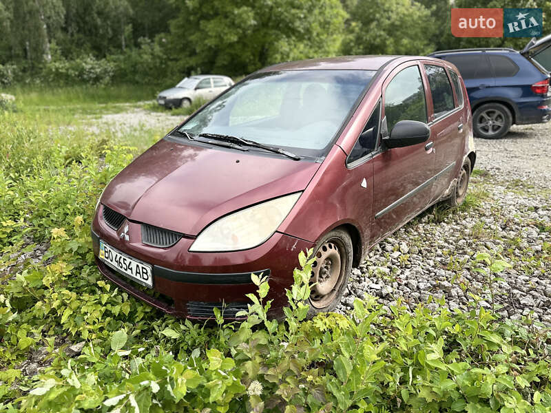 Mitsubishi Colt (2004)