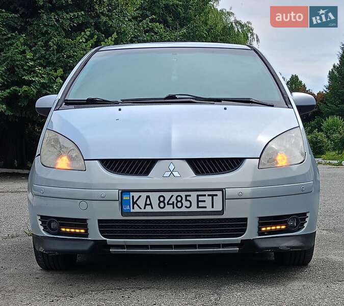 Mitsubishi Colt (2005)