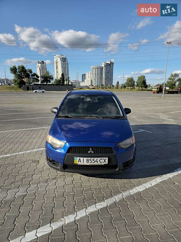 Mitsubishi Colt (2009)